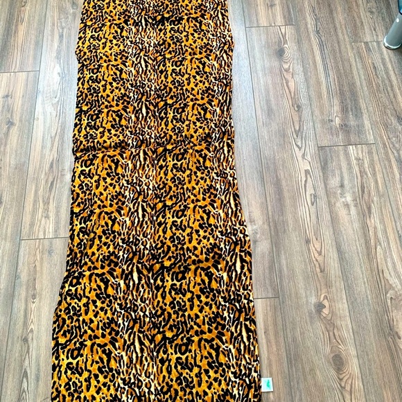Leopard Print Scarf - Picture 3 of 6